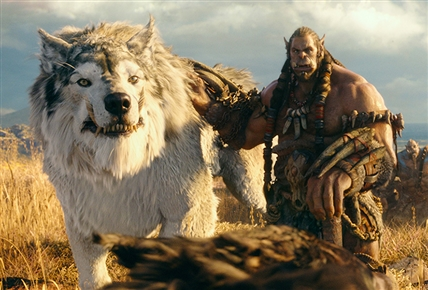 Warcraft: el primer encuentro de dos mundos